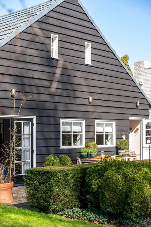 D'Ouwe Stal Bed & Breakfast Axel Exterior foto